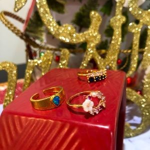 3 in one GORGEOUS Holiday Ring Set